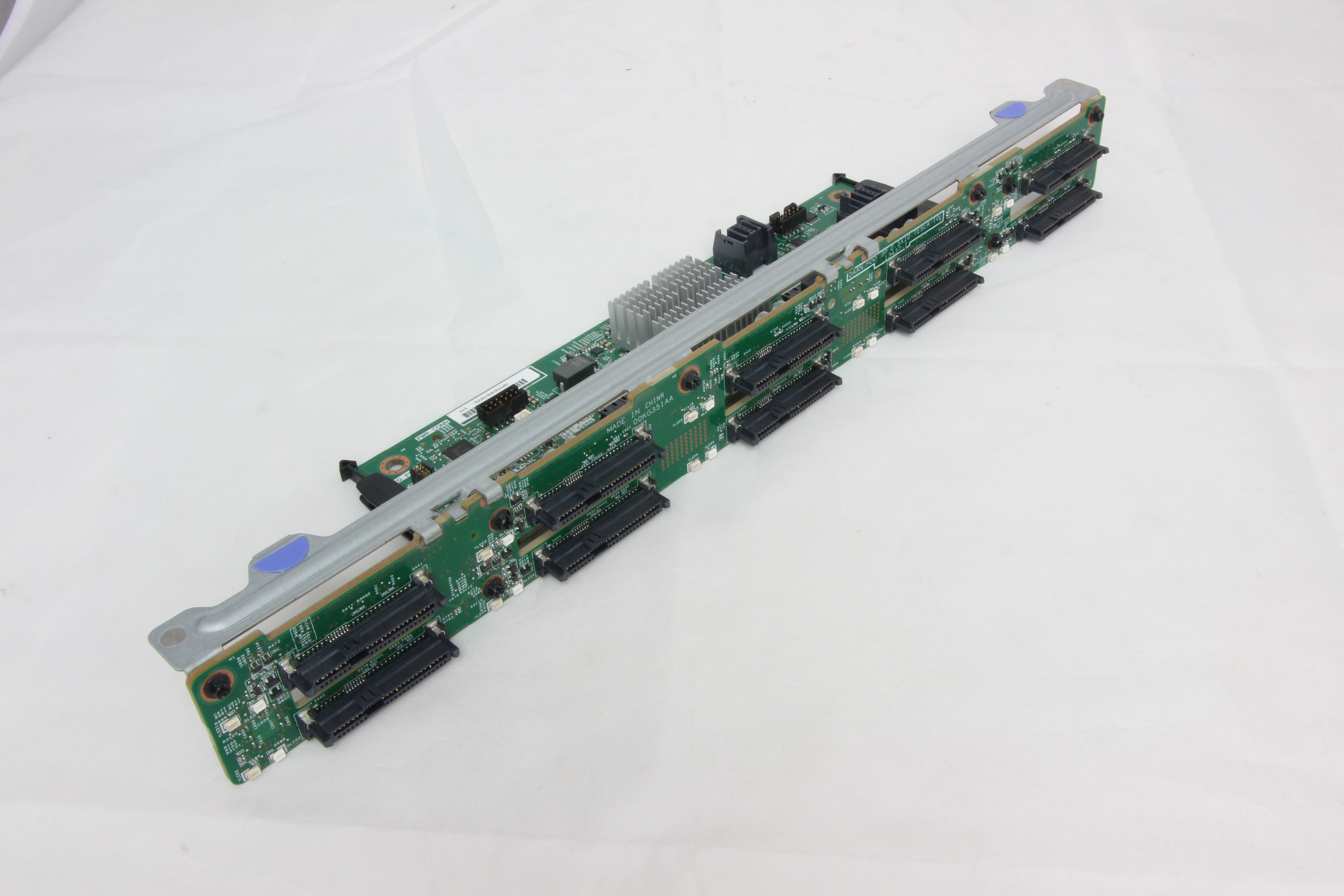 IBM SAS BACKPLANE 10x 2.5'' FOR X3550 M5
