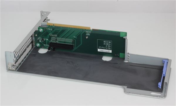 IBM PCI RISER CARD PCI EXPRESS FOR X3650